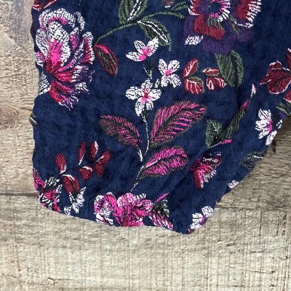 Torrid Crinkle Gauze Cold Shoulder Tie-Front Top Floral Size 2 2X - Picture 5 of 11